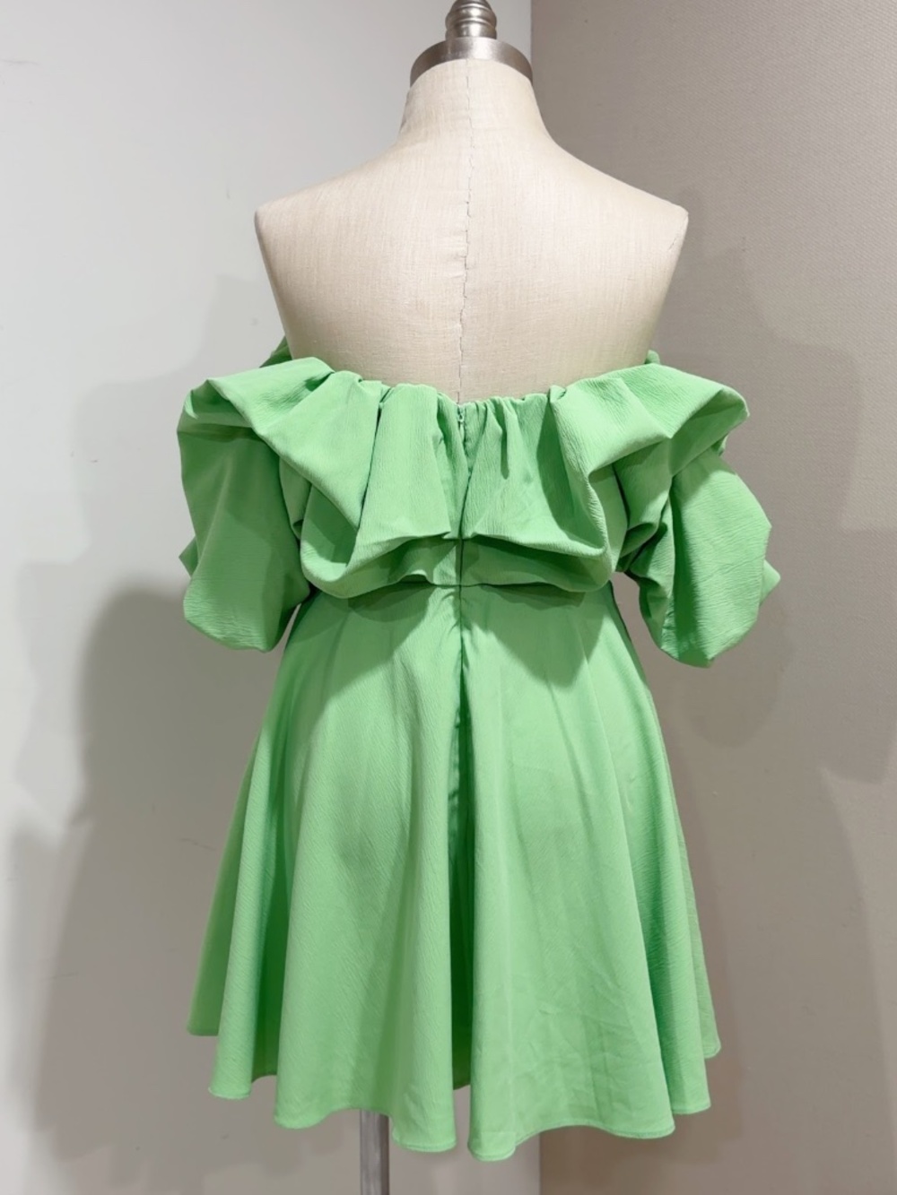 Luxxel Women's Pistachio-colored Off-the-shoulder Ruffle Mini Dress Size S - Picture 6 of 11